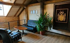 Готель Бережани